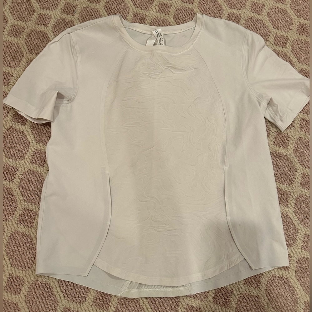 Lululemon (limited edition shirt)